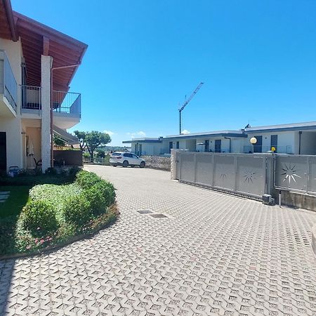 Apartment Brezza Di Lago - Regarda Travel 拉齐塞 外观 照片